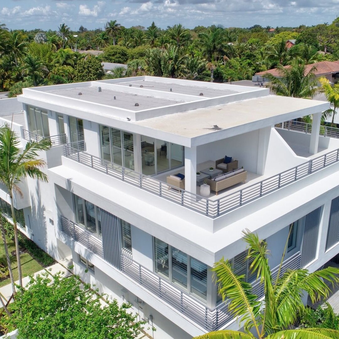 1200 Palm Trail 1.jpg