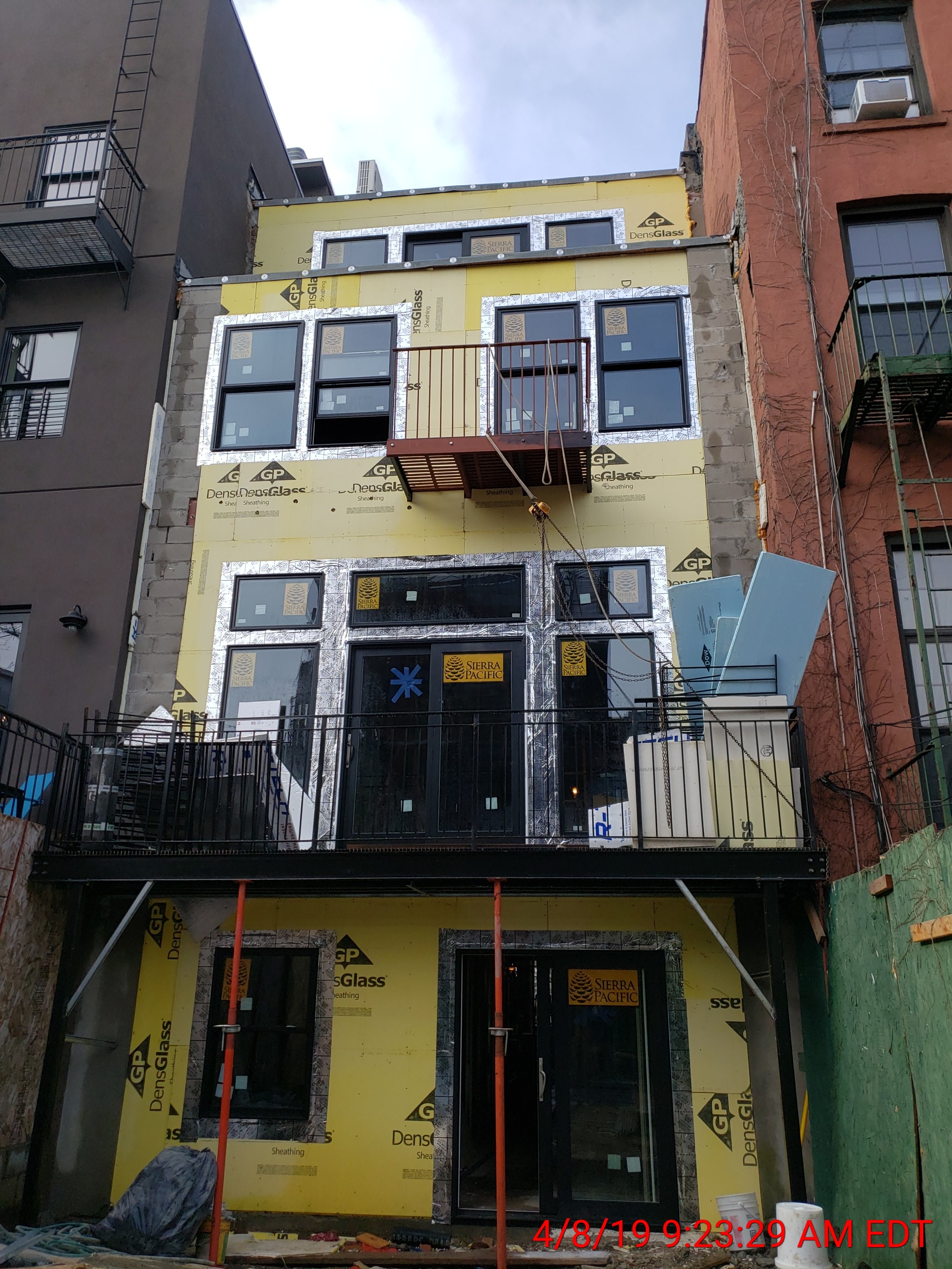 143 Summit St April 19-08.jpg