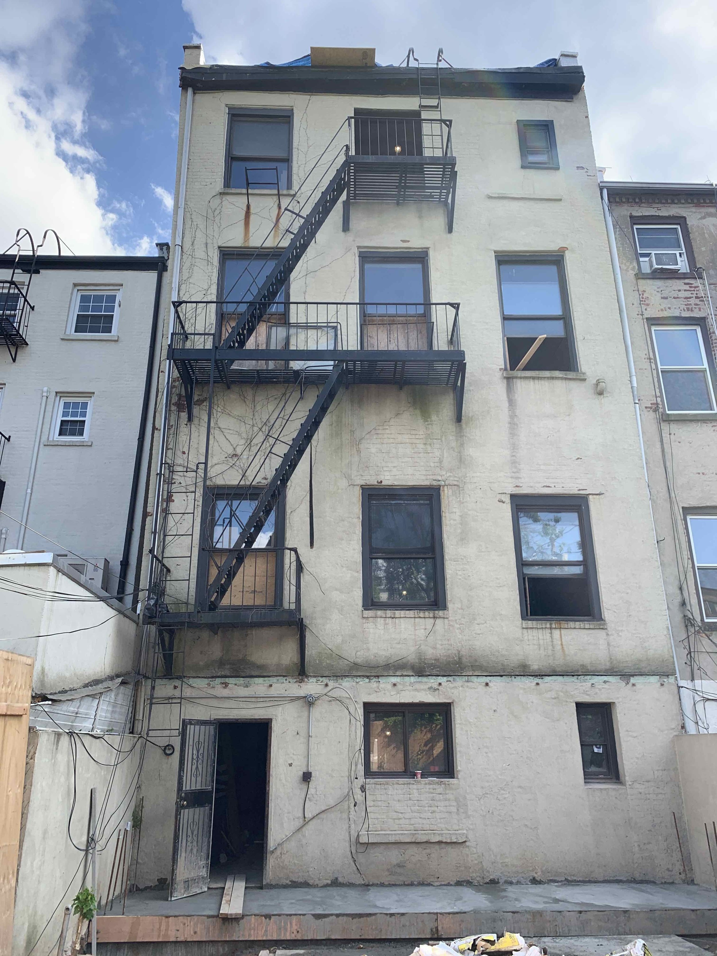 279 Sacket St July19-07.jpeg